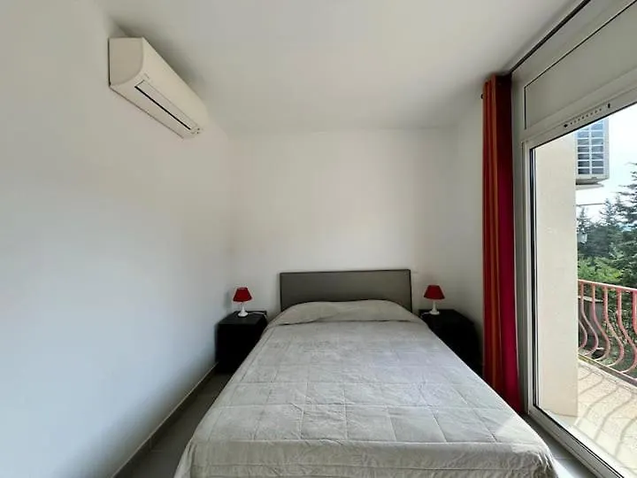 Apartment Le Citron, Bel Appartement En Pleine Nature A 2 Minutes Du Centre Ville Hyeres